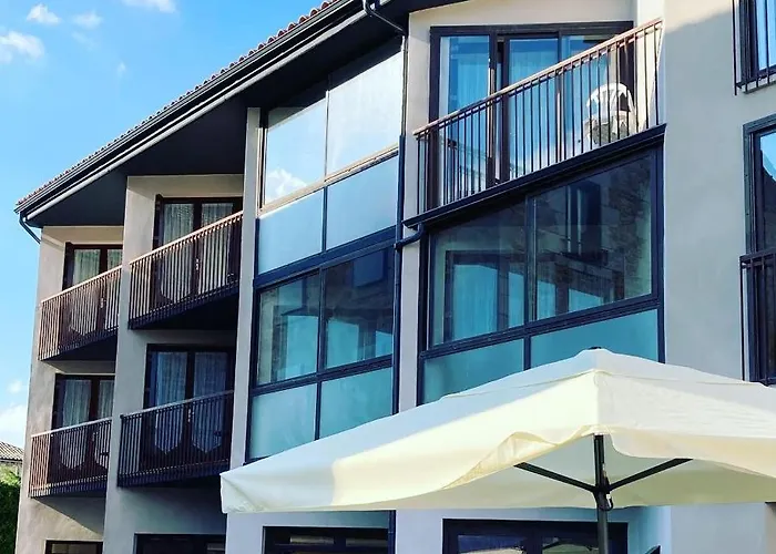 Logis Hotel Restaurant Des Voyageurs