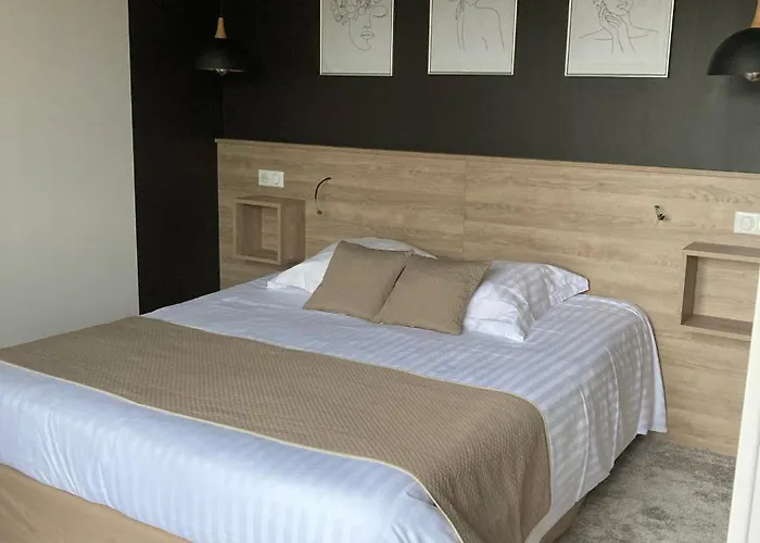 Logis Hotel Restaurant Des Voyageurs